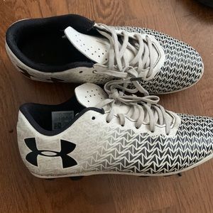 Under armor cleates size 2.5
